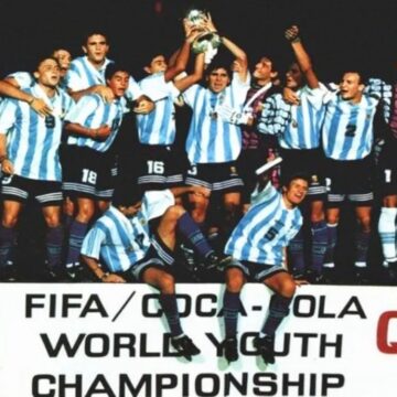 Elegidas efemérides del deporte: “Los pibes que reinaron en Qatar”
