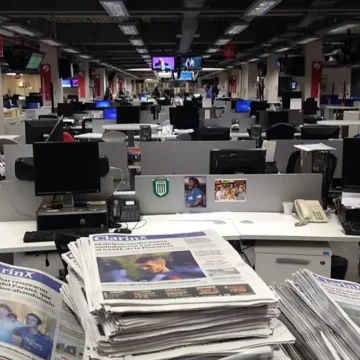 Despidos masivos en Clarín generan incertidumbre