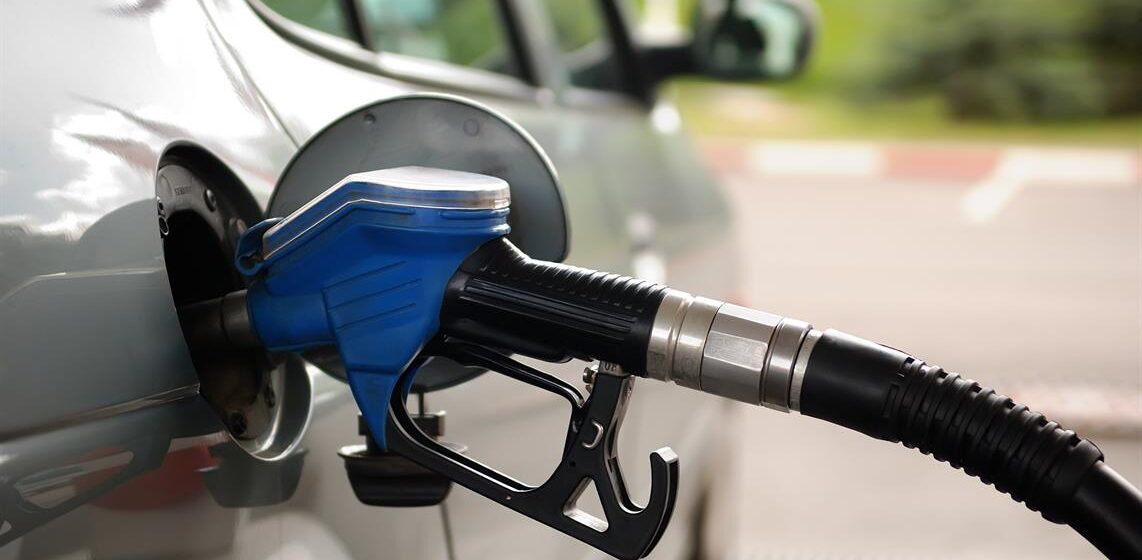 YPF aumenta un 4% el precio de sus combustibles