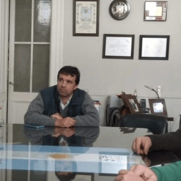 Mauricio García recorrió Saladillo y recibió apoyo del Intendente Salomón