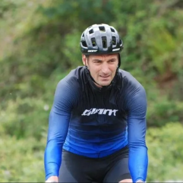 El campeón del mundo terminó un desafió extremo en bicicleta
