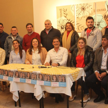 Sebastián Gómez y María Jesús Peralta presentaron en 25 de Mayo la lista que competirá en las PASO de Unión por la Patria