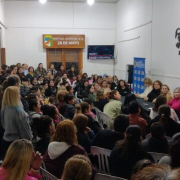 Zarza invitó a las mujeres a “dar lo mejor de nosotras mismas para la comunidad”