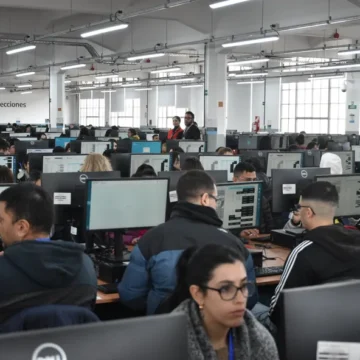 Ejecutivas 2023: Relizaron simulacro del escrutinio provisorio de cara a las PASO