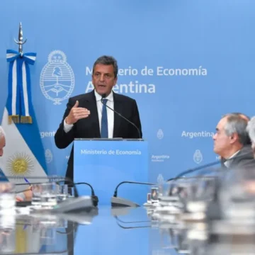 Ante la crisis productiva, Massa anunció medidas para favorecer a las Pymes