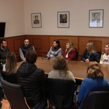 Ralinqueo se reunió con directivos de instituciones educativas del partido de 25 de Mayo