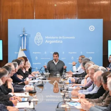 Sergio Massa anunció la elevación del piso mínimo del Impuesto a las Ganancias hasta diciembre