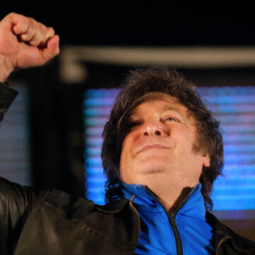 Javier Milei superó ampliamente a Sergio Massa y será el próximo presidente de la Argentina