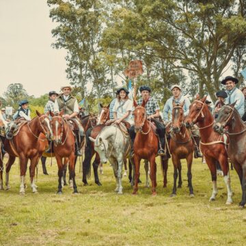 GRAN FIESTA CAMPESTRE: EN POLVAREDAS SE FESTEJA A LO GRANDE EL DIA DE LA TRADICION