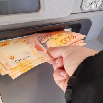 ¿Cuándo cobran docentes y estatales bonaerenses el segundo tramo del aguinaldo?