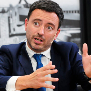 De Loredo advirtió que por “la licuadora” que aplica el Gobierno “la pobreza podría llegar al 80%”