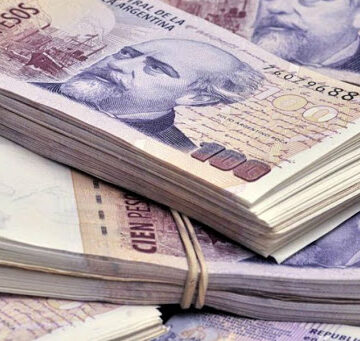 Empresas argentinas prevén aumentos salariales de hasta 185% en 2024