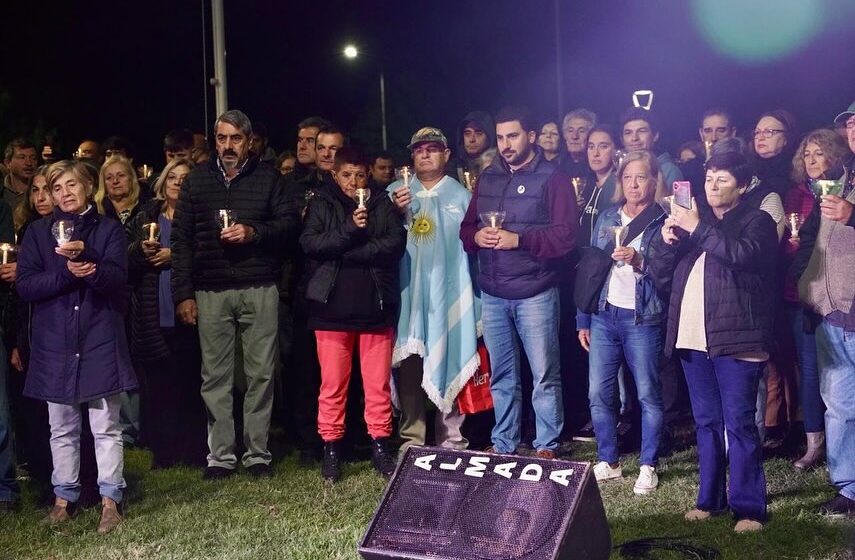 Egüen participó de la vigilia en conmemoración del 2 de abril