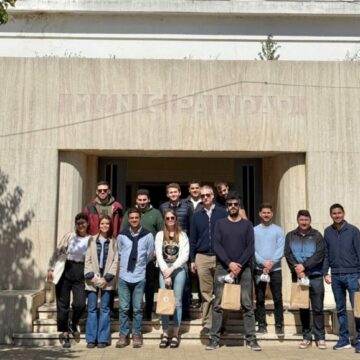 Jóvenes del CIAS visitaron 25 de Mayo y dialogaron con el intendente Egüen