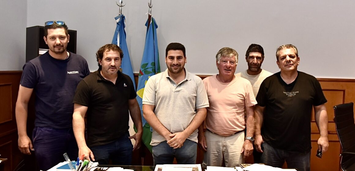 Egüen reconoce al Club del Pejerrey y fortalece el desarrollo en Laguna Mulitas