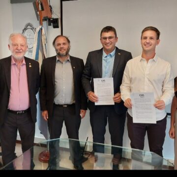 Durante el encuentro, el presidente del CPA, Agrim. Reinaldo Beaín Durante el encuentro, el presidente del CPA, Agrim. Reinaldo Beaín