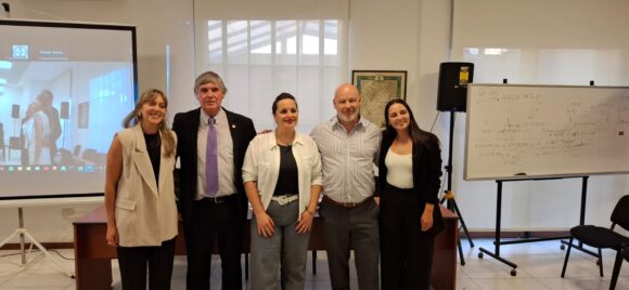 WhatsApp Image 2025-11-29 at 13.22.15 Farmacéuticos bonaerenses llaman a reforzar la confianza en las vacunas y combatir la desinformación