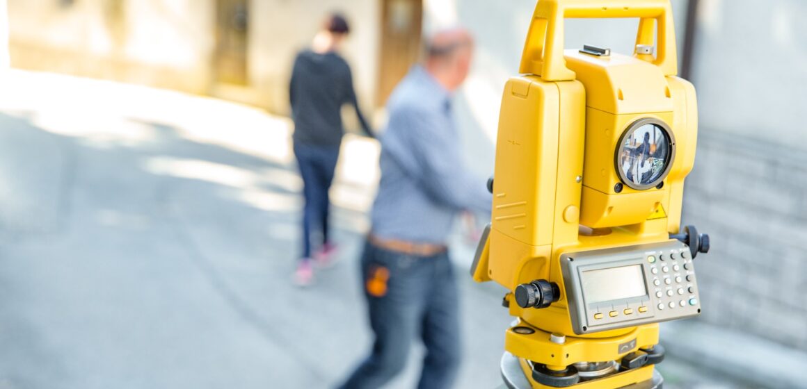 WhatsApp Image 2025-12-09 at 11.03.44 En un año casi se triplicaron las jubilaciones de los agrimensores bonaerenses