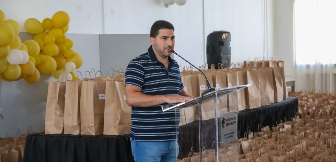 Navidad en el Salón Blanco: Egüen sacó pecho por el orden financiero, pagó el bono y cruzó los rumores