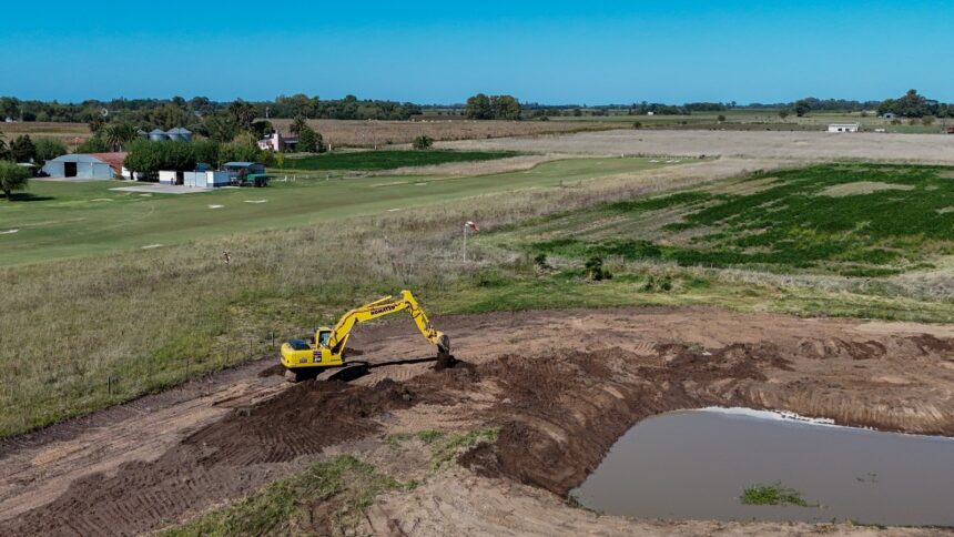 25 de Mayo el municipio acelera las obras del nuevo Polideportivo en Laguna Mulitas 25 de Mayo: el municipio acelera las obras del nuevo Polideportivo en Laguna Mulitas