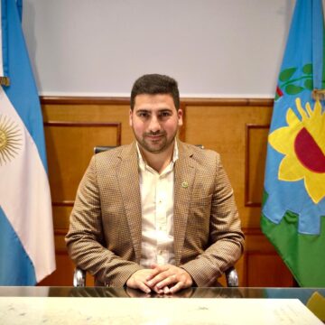 Egüen pide crédito de 985 millones para finalizar la Escuela 8