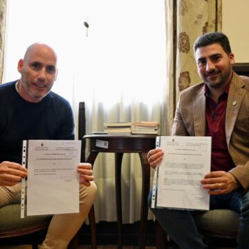 Egüen impulsa en el Senado la declaración de Norberto de la Riestra como Ciudad y Capital Provincial del Pollo y la Granja
