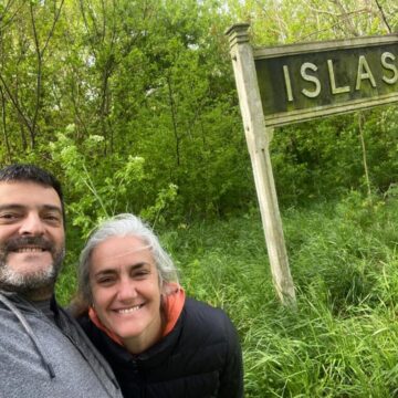 De los escritorios platenses a la mística de los pueblos: el viaje de Ignacio Sagarna y Luciana Garabano por el interior bonaerense