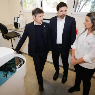 Frente sanitario: Kicillof convoca a los intendentes para institucionalizar el reclamo por el ajuste en Salud