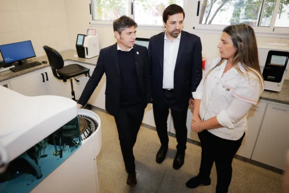 Frente sanitario: Kicillof convoca a los intendentes para institucionalizar el reclamo por el ajuste en Salud