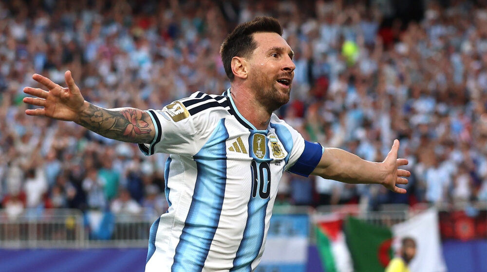 Goles de oro para una zurda inmortal: Messi destrozó la historia en el debut de la Selección