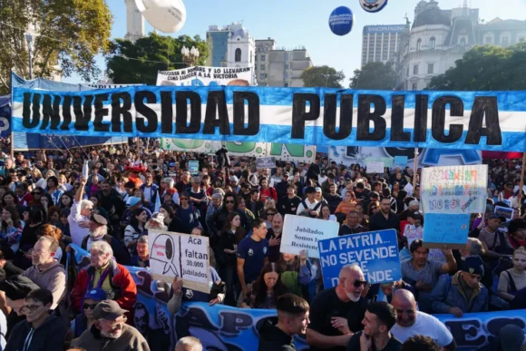 La Corte Suprema dejó firme la cautelar que ordena aplicar los aumentos de la Ley de Financiamiento Universitario