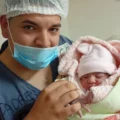 Nació el mismo día que el 10 y se llama Messia