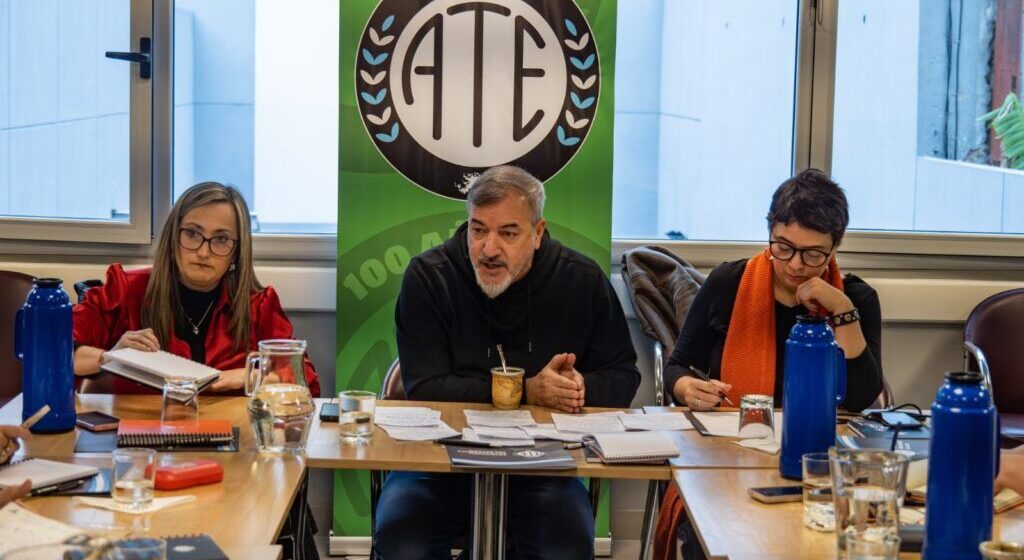 ATE definió un paro nacional con movilización para el 3 de agosto por aumento salarial y contra el vaciamiento del Estado