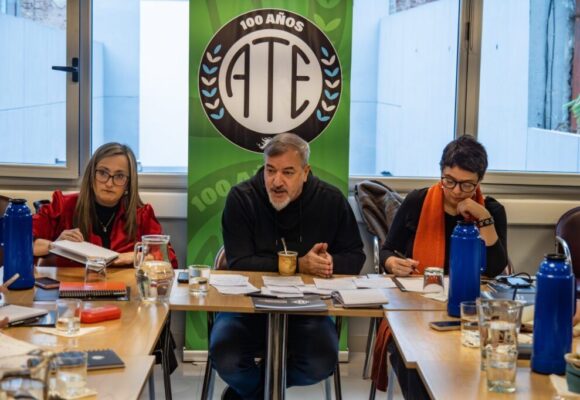ATE definió un paro nacional con movilización para el 3 de agosto por aumento salarial y contra el vaciamiento del Estado