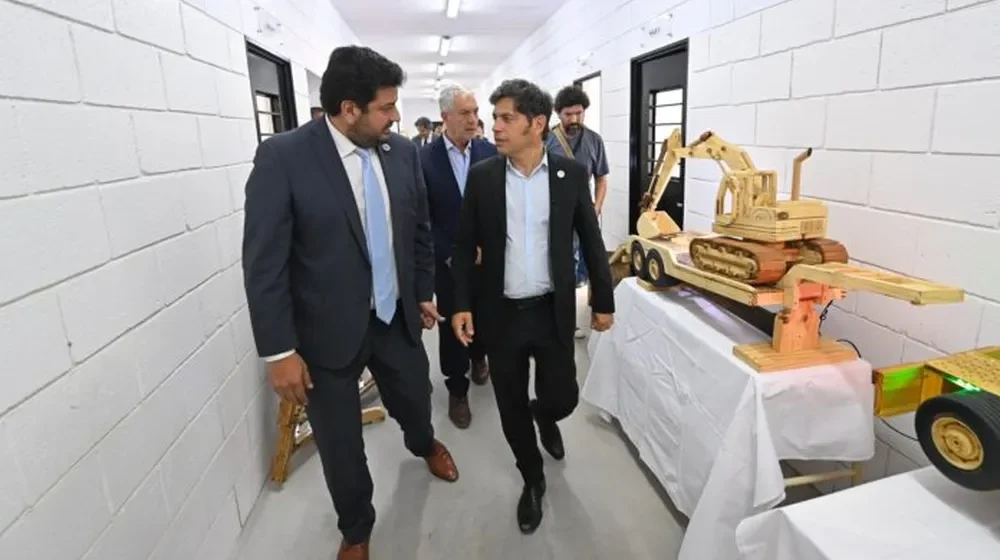 el-ministro-justicia-bonaerensejuan-martin-mena-junto-kicillof el Poder Ejecutivo completó sus representantes en el Consejo de la Magistratura provincial