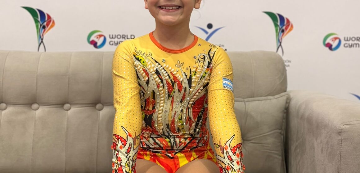 simona martínez meda 4 Simona Martínez Meda obtuvo la medalla de plata en el Sudamericano de Gimnasia Aeróbica