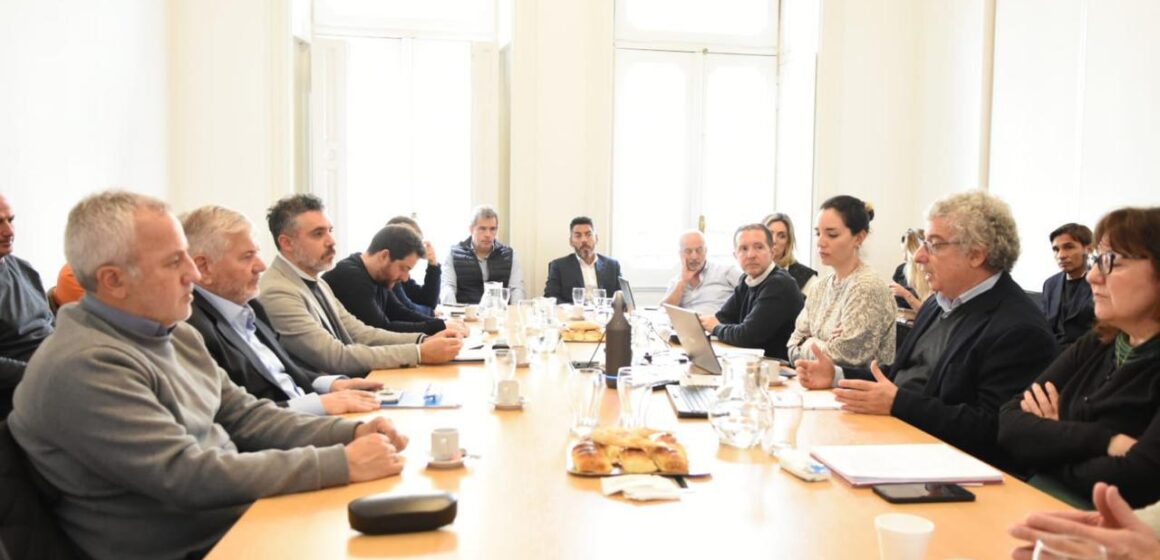 Titular de ARBA planteó ante industriales de todo el país la necesidad crecer para poder avanzar hacia una reforma tributaria nacional