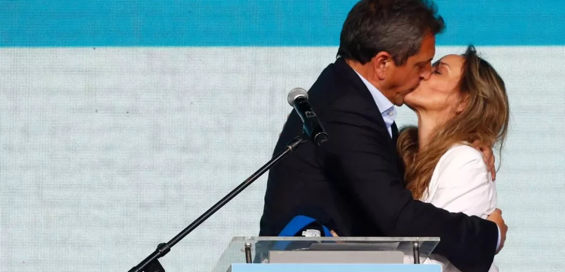 massa y galmarini El costoso viaje en jet privado de Sergio Massa y Malena Galmarini