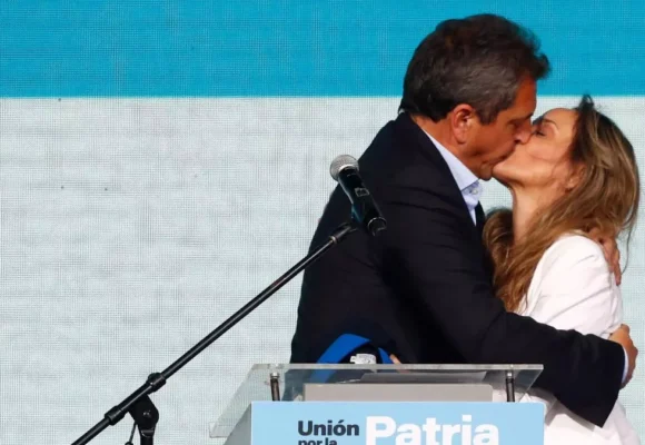 massa y galmarini El costoso viaje en jet privado de Sergio Massa y Malena Galmarini