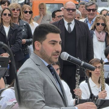 Egüen inauguró la nueva Guardia del Hospital Unzué: "Le quiero dedicar esta obra tan importante a mis dos hijos, Hilario e Irene, y a su madre y a ustedes”