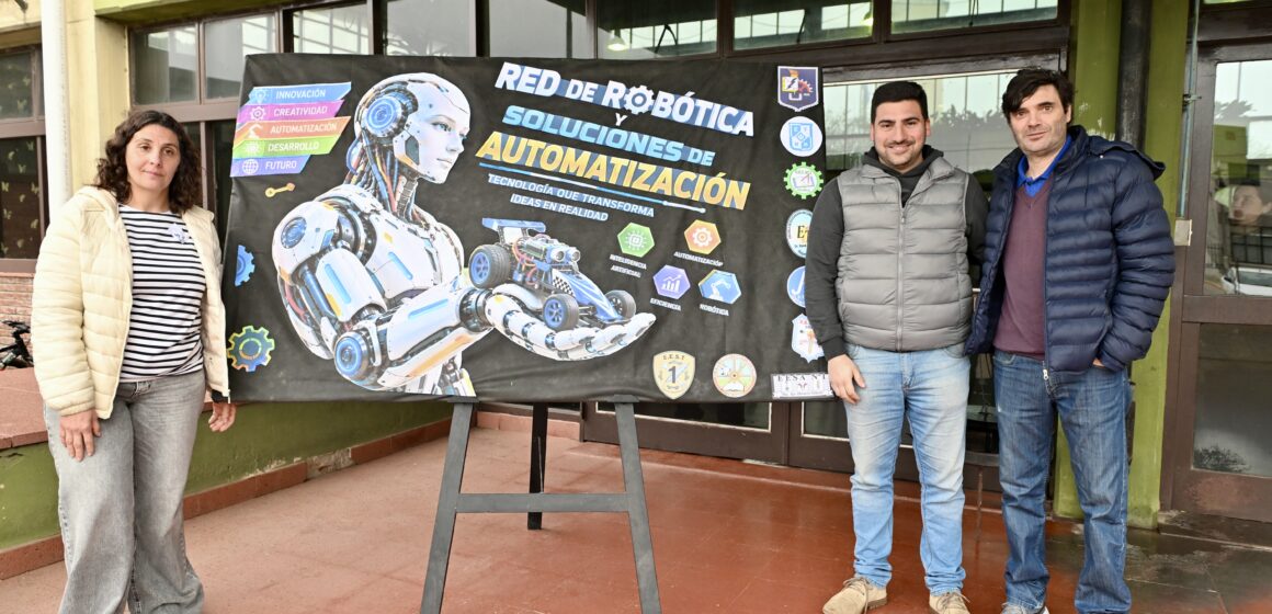 Egüen ofreció, a estudiantes de la E.E.T N° 1, apoyo de la municipalidad para proyectos de robótica y tecnología