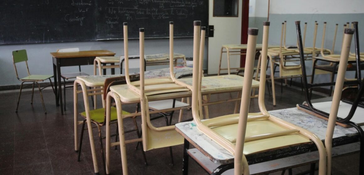 aula-vacia-paro-docentejpg 25 Paro docente en la Provincia: ¿cómo afectará a las escuelas de Veinticinco de Mayo este jueves?
