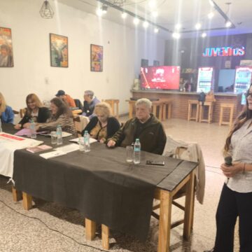 femicidios charla en Bragado Las madres de Chiara Páez, Candela Rodríguez y Wanda Taddei encabezaron charla sobre femicidios en el Club Juventus de Bragado