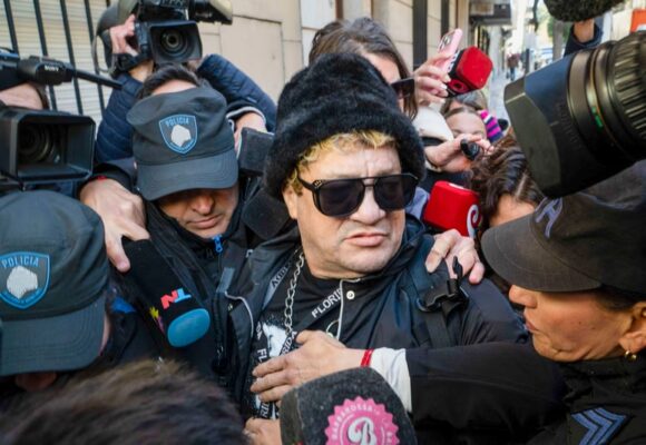 pity álvarez salud Evoluciona la salud de "Pity" Álvarez tras una crisis hipertensiva mientras avanza el juicio en su contra