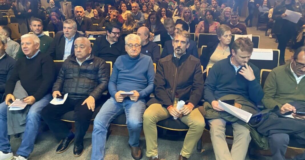 Fuerte rebelión de intendentes bonaerenses tras el recorte a la Zona Fría