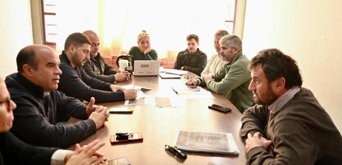 Egüen acordó con la Escuela Técnica N° 1 el proyecto de balizamiento nocturno para el helipuerto del Hospital Unzué
