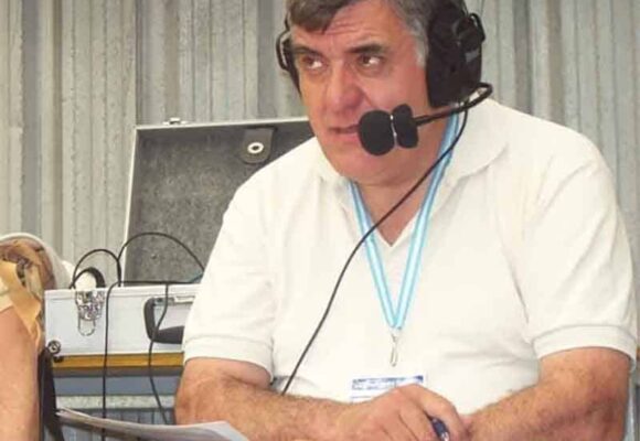 Adiós a "Pepe" Grassi: el pionero de la radio y la voz del automovilismo que llegó hasta la Fórmula 1