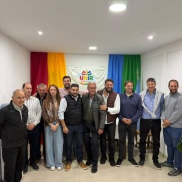 Ramiro Egüen acompañó a Juan Cravero en el lanzamiento de su espacio vecinal