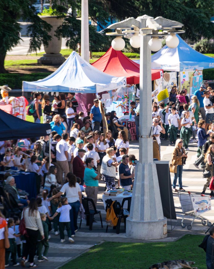 Azul, la ciudad cervantina de la pampa bonaerense, celebra 20 años de su emblemático festival