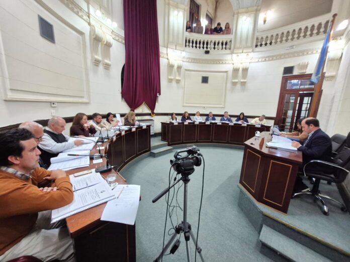 hcd-25-de-mayo-696x522 Acuerdo en el Concejo Deliberante para reforzar el reclamo por Malvinas y promover la memoria en 25 de Mayo